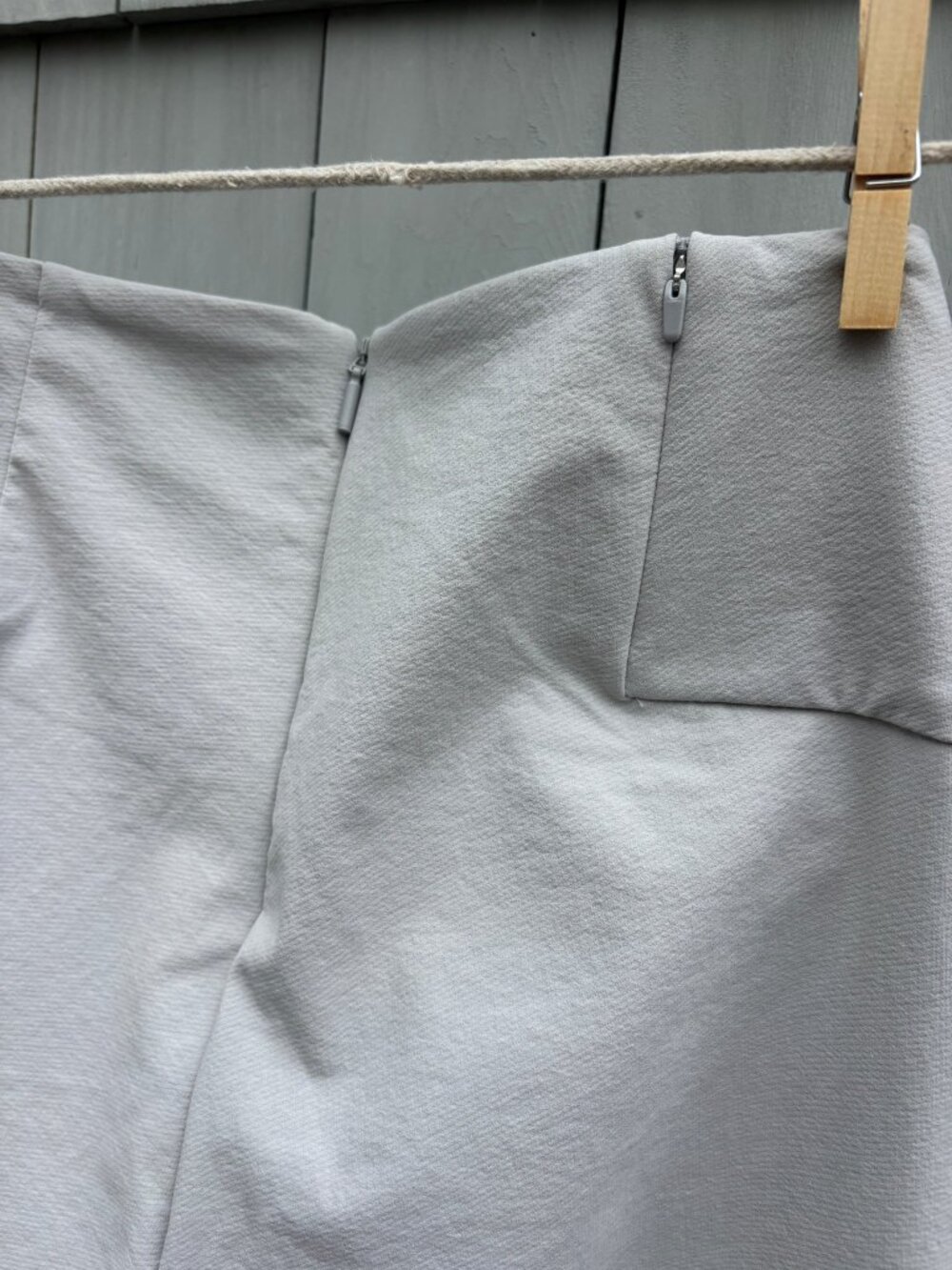 Athleta Wander Slim Straight Crop | Light Gray | Size 8 | NWT - Picture 2 of 7